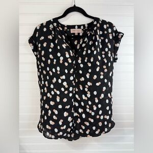 Philosophy women’s business casual cuffed vneck black multicolored top. Size XS